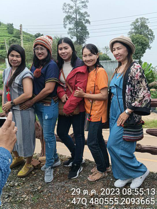 บริการรถเช่าพร้อมคนขับทั่วไทย ทั้งรถตู้นำเที่ยว เดินทางทำบุญ ประชุม สัมมนา มั่นใจในความปลอดภัย บริการมืออาชีพ ครอบคลุมทุกเส้นทางทั่วประเทศ